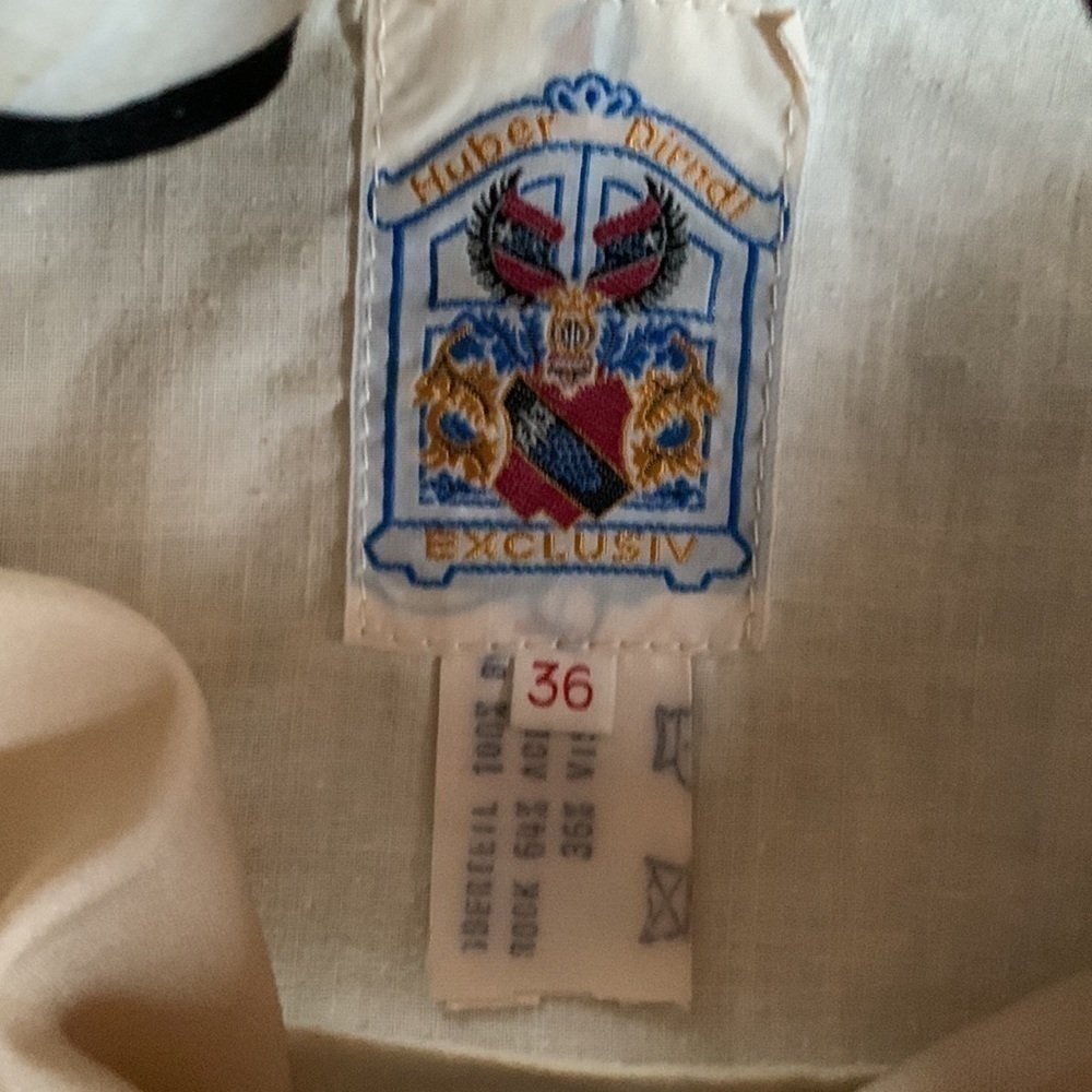 Vintage Authentic huber dirndl - Picture 8 of 16